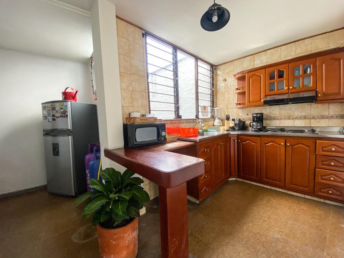 شقة Oasis En El Corazon De Medellin, Laureles المظهر الخارجي الصورة